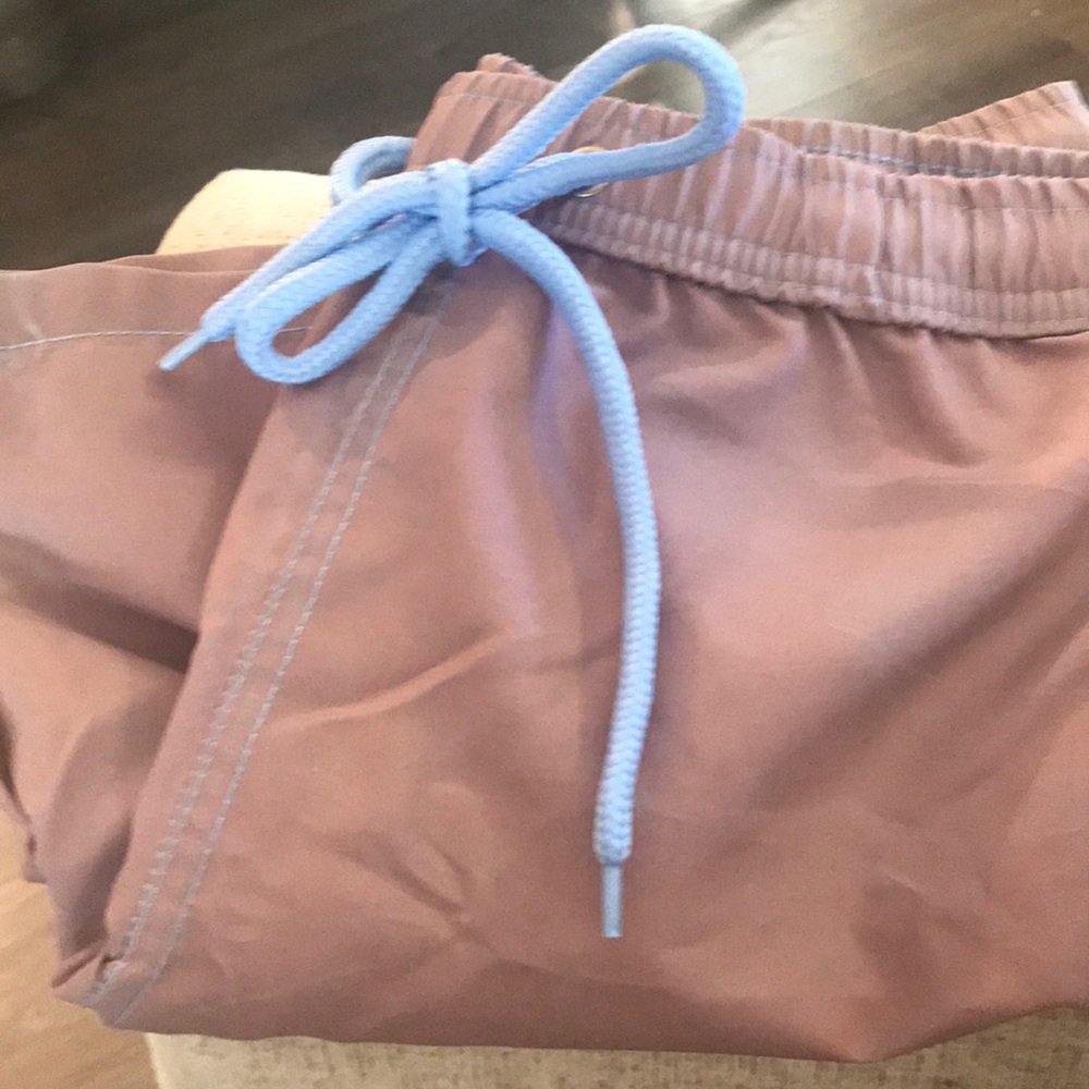 Men’s small color changing swim shorts